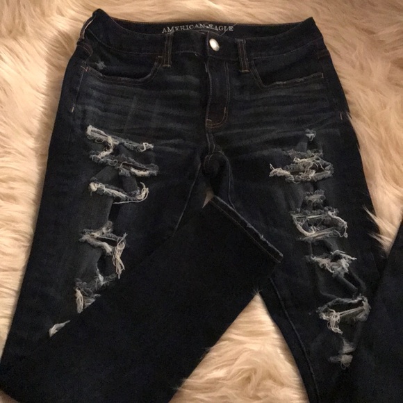 American Eagle Ripped Jeans/Jeggings - Picture 1 of 5